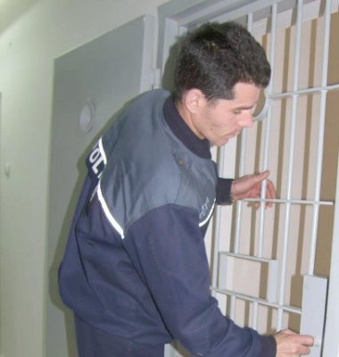 Condamnat la închisoare, găsit de oamenii legii constănţeni